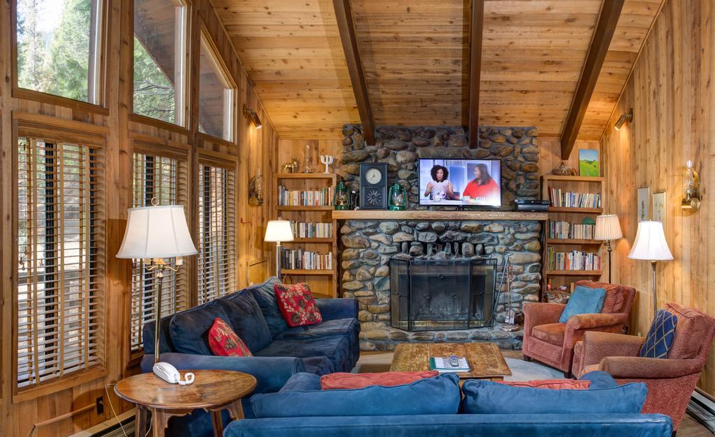 17B Tylers Timber Lodge Wawona Exterior photo